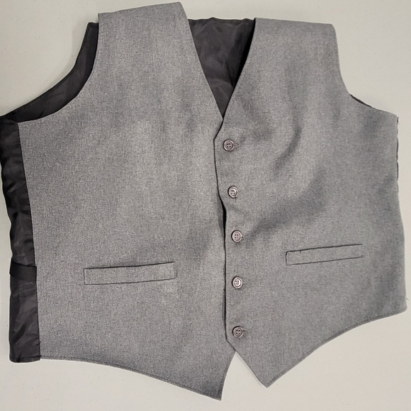 H&M Vest - Picture 2 of 3